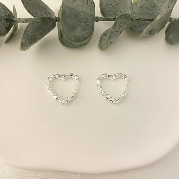 925 Sterling Silver Dainty Heart Huggie Earrings Small Hoop Earrings - Picture 3 of 11